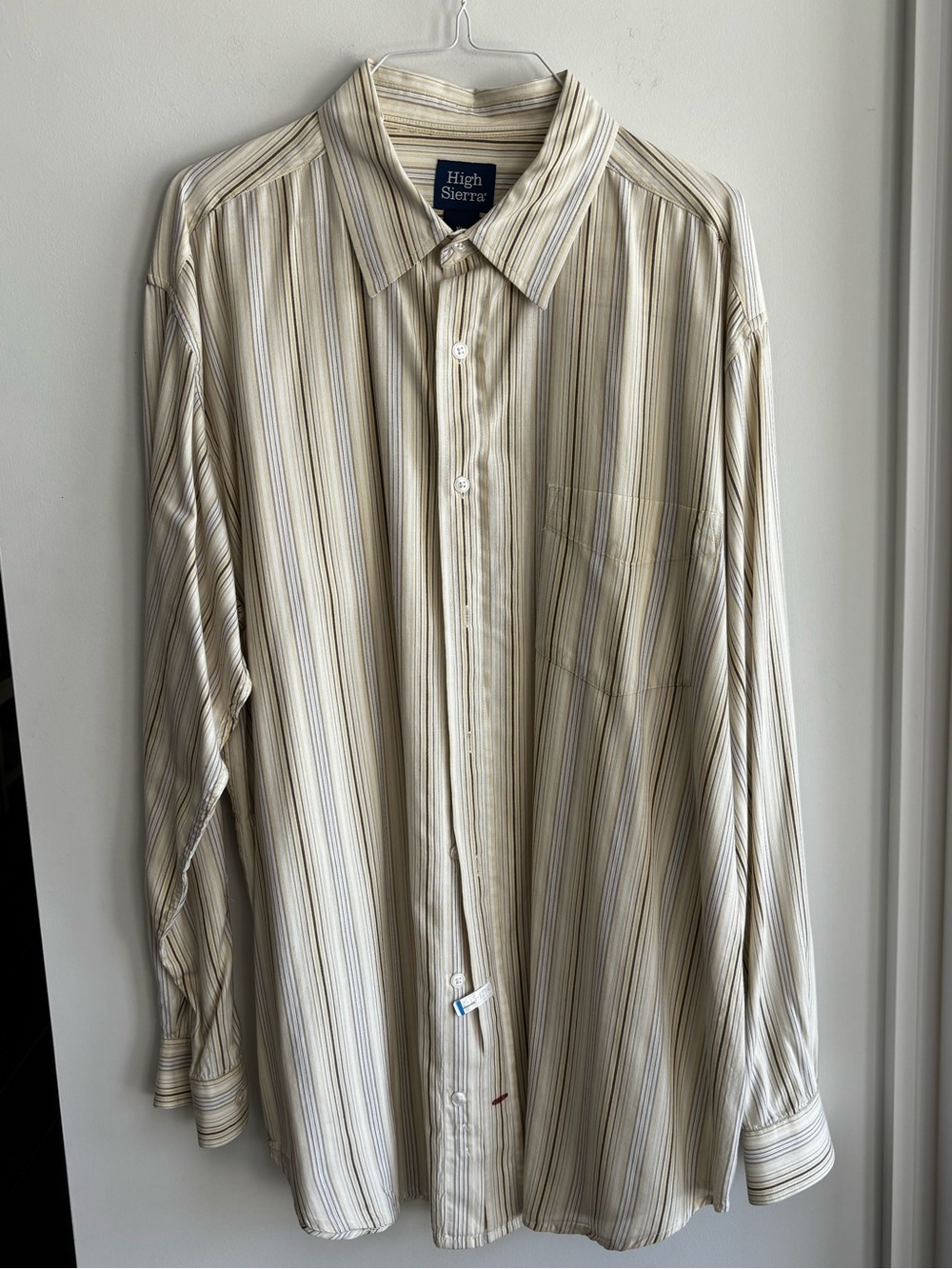 High Sierra / Vintage - Beige and White Striped Button-Up Shirt